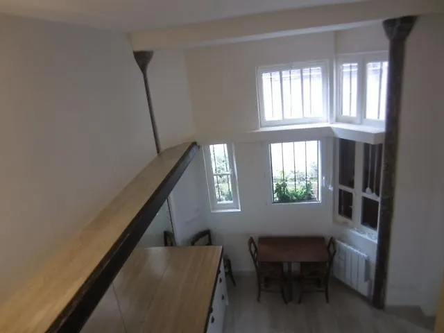 Urban Chic Montmartre Loft Apartment Paris France